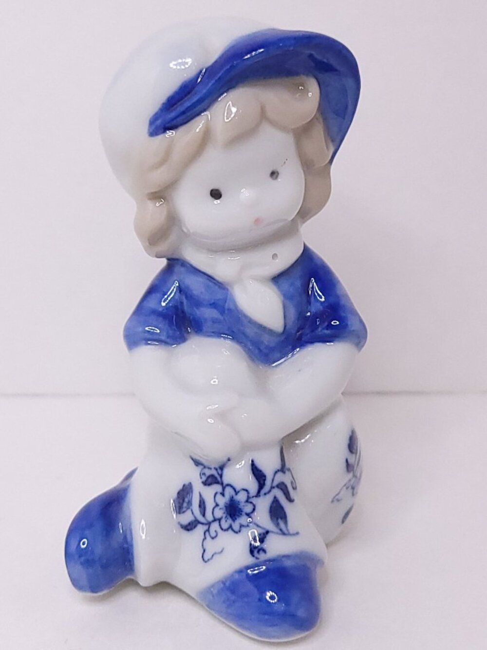 Vintage Porcelaine Figurine